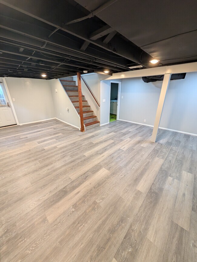 Building Photo - 9035 Bessemer Ave