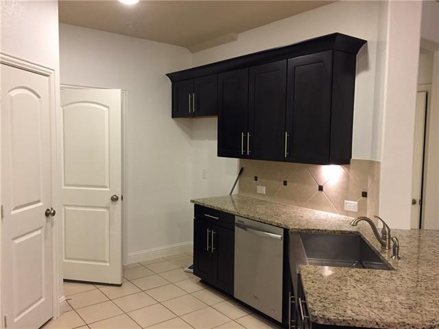 Building Photo - 409 Busher Dr