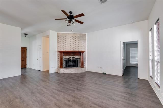 Building Photo - 1316 Lochness Dr