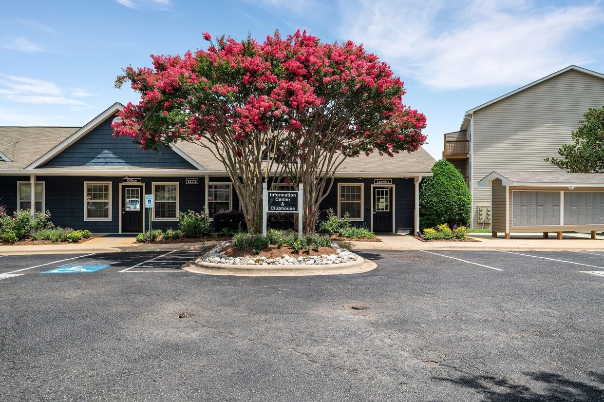 contact — redhouse, image size:1240x825