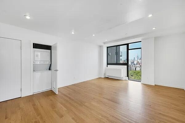 Building Photo - 38 Delancey St