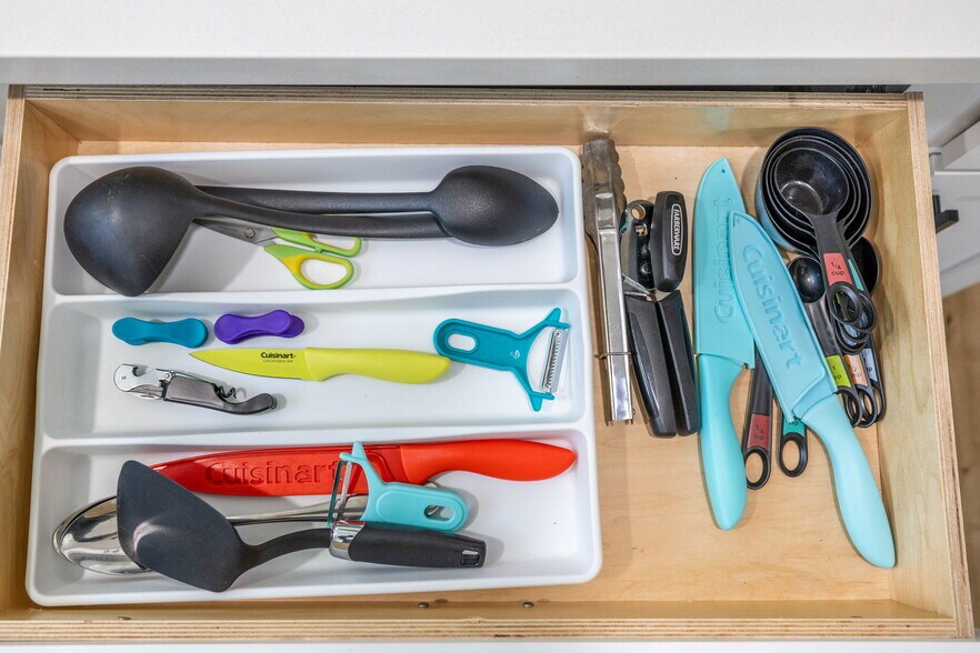 Building Photo - 614 Knob Hill Ave