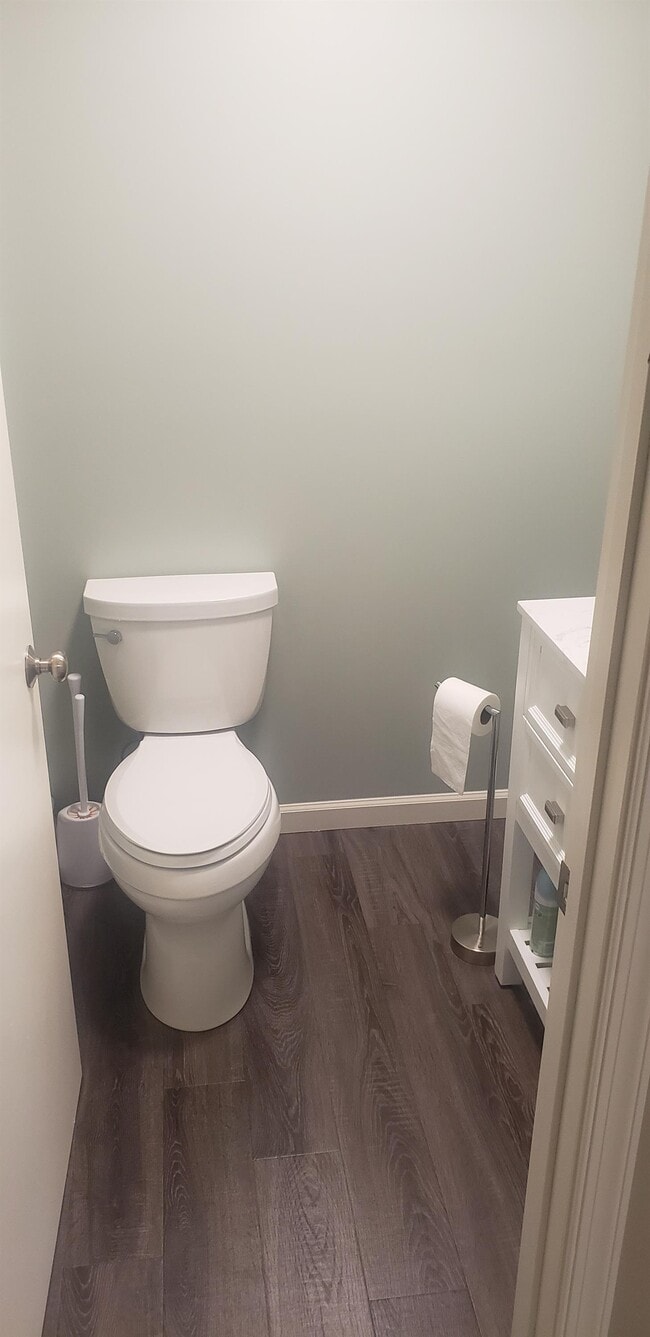 Building Photo - 4215 Valley Rd