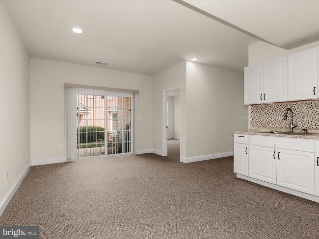 Building Photo - 7761 Crystal Brook Way