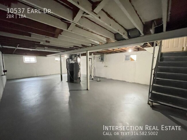 Building Photo - 10537 Earl Dr