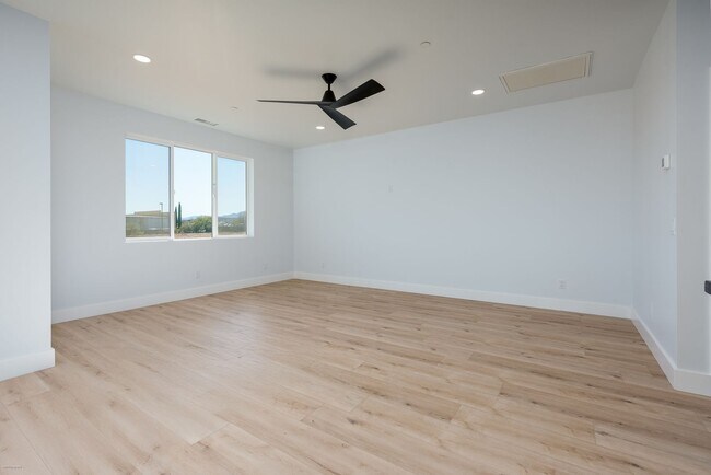 Building Photo - 15NAD