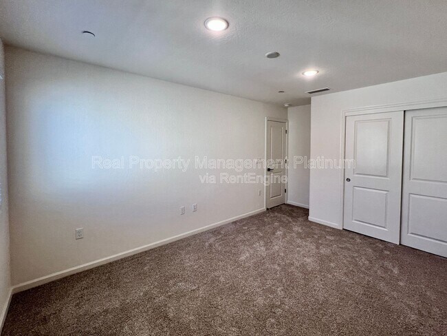 Building Photo - 1459 Farmhouse Ln