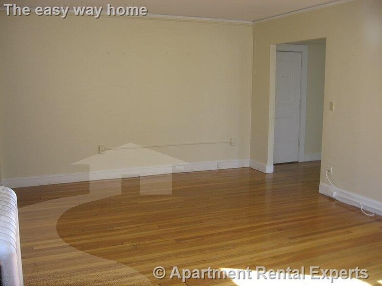 Building Photo - 7 Craigie Cir