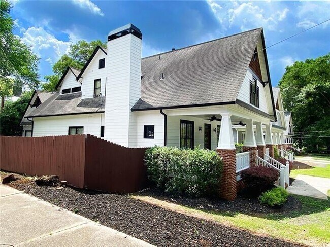 Building Photo - 286 Morgan Pl SE