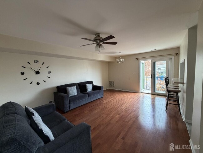 Building Photo - 1709 Woodbridge Commons Way