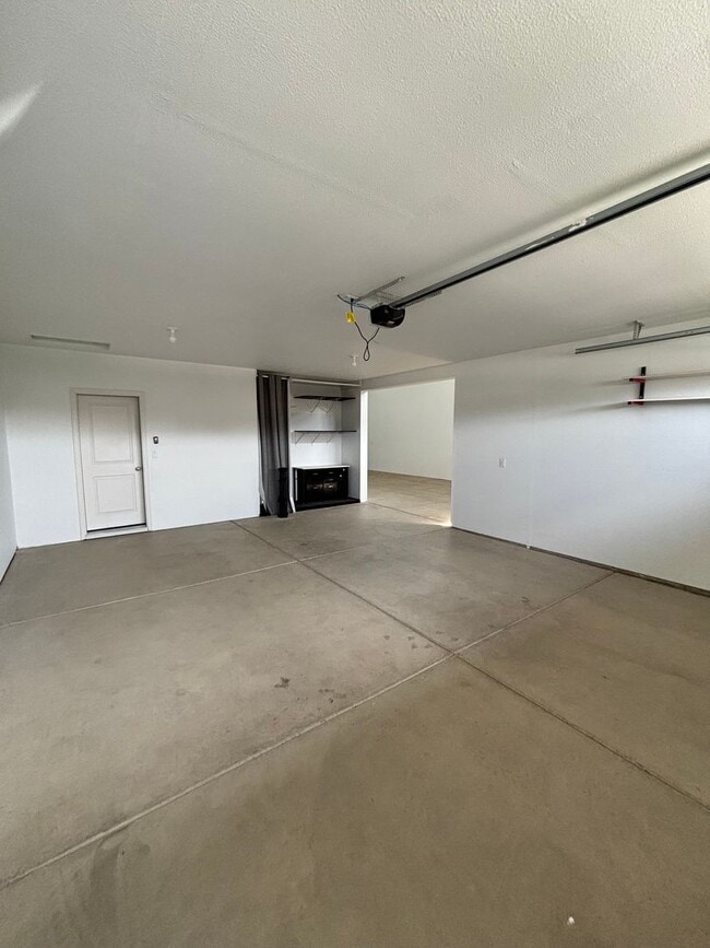 Building Photo - 3624 N Britton Rd