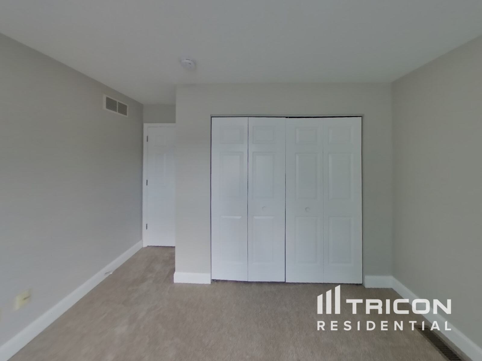 Building Photo - 466 Berkshire Dr
