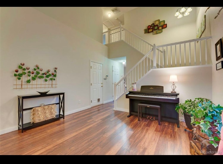 Building Photo - 15949 Longford Dr