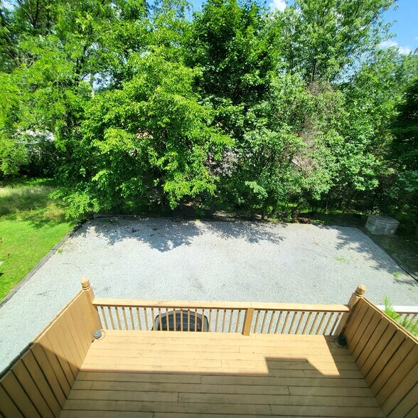 Building Photo - 549 Cumberland Rd