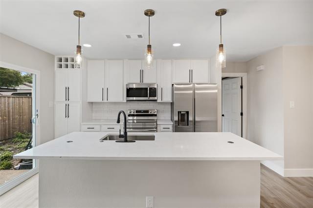 Building Photo - 10720 Pagewood Dr