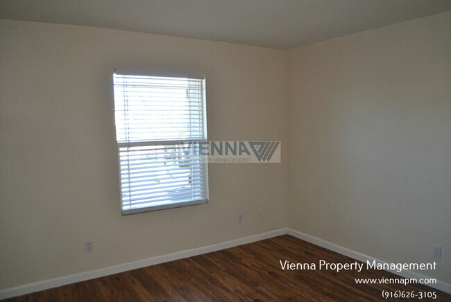 Building Photo - House for Rent in Natomas!