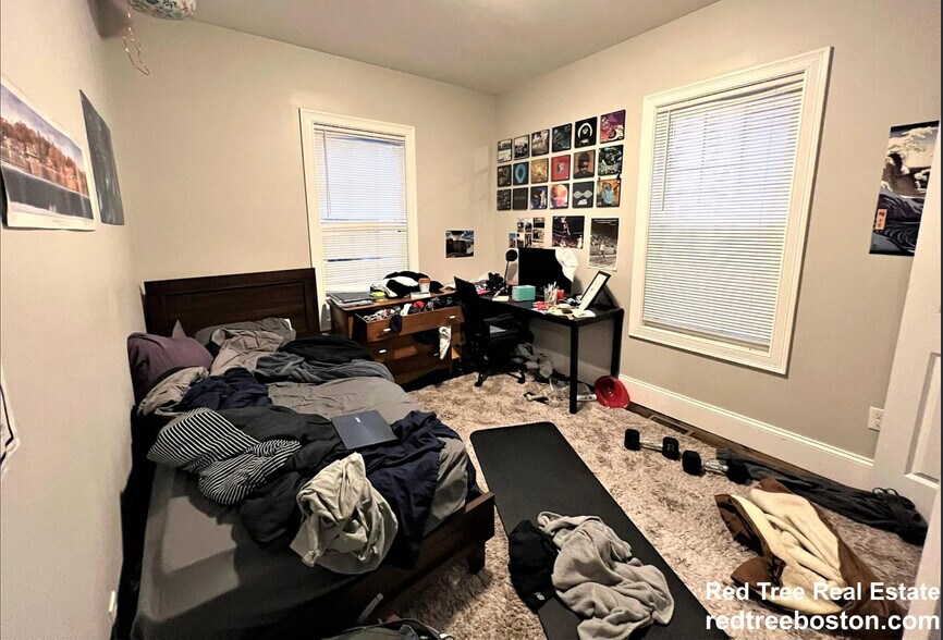 Building Photo - 33 Wigglesworth St