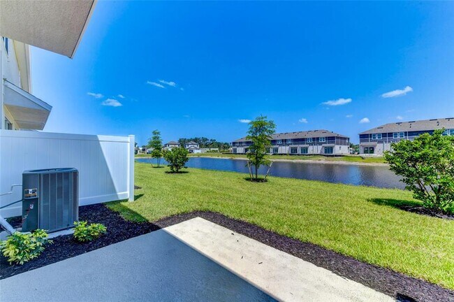 Building Photo - 5744 Haven Ter