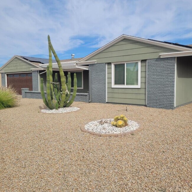 Building Photo - 14014 N Cameo Dr