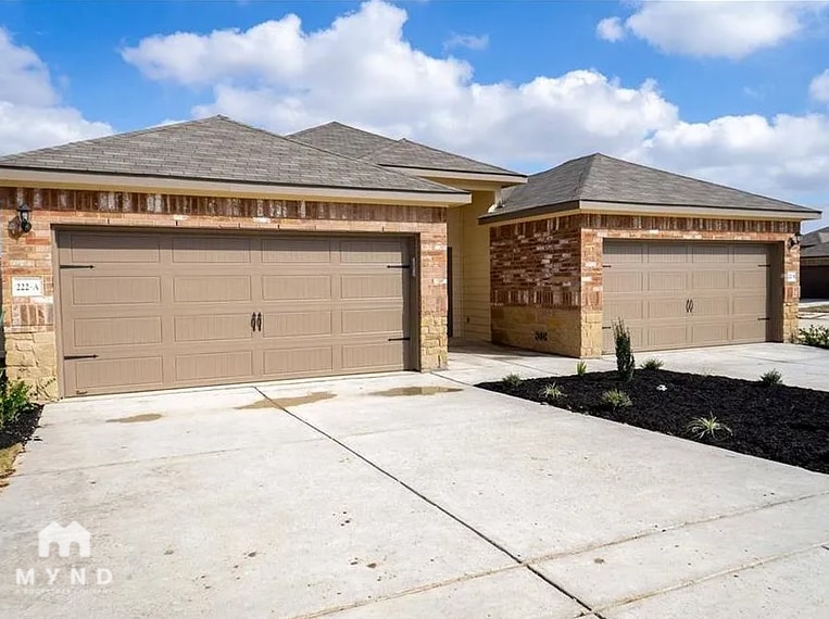 Building Photo - 222 Joanne Lp