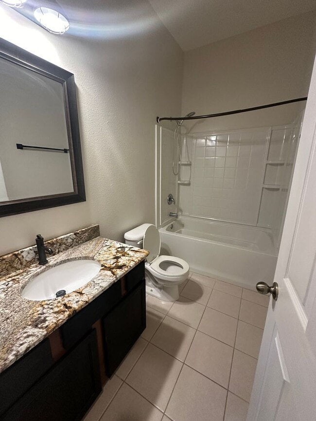 Building Photo - Verano at Bartram Park, Townhouse in Popul...