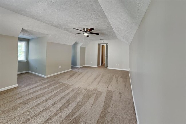 Building Photo - 2406 Southern Oak Dr SW
