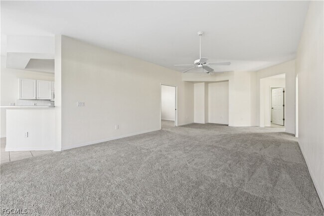 Building Photo - 15190 Royal Windsor Ln