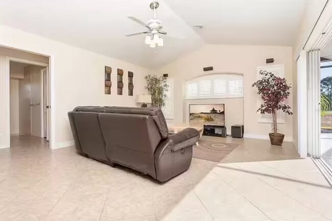 Building Photo - 30 Pinehurst Pl