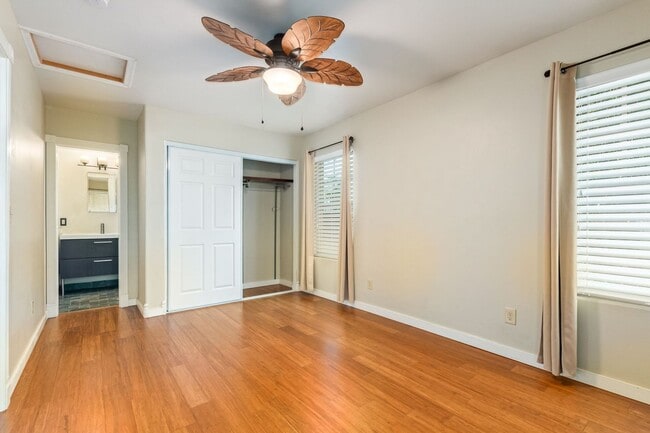 Building Photo - Charming Home in Garfield District – Renovated w/ Hardwood Floors, Granite Counters, In-Unit W/D ...