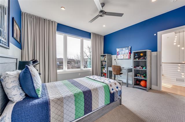 Building Photo - 3925 Lively Ln