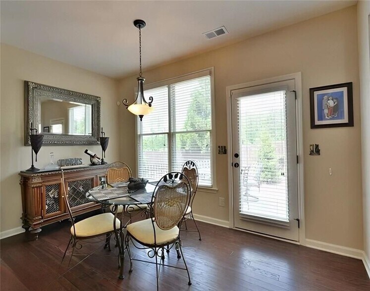 Building Photo - 8455 Village School Dr
