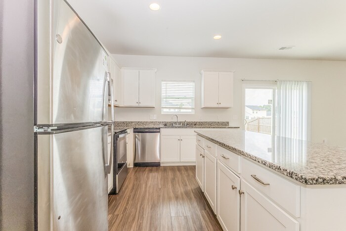 Building Photo - 256 Clydesdale Cir