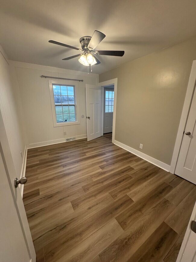 Building Photo - 111 Hartley Ln