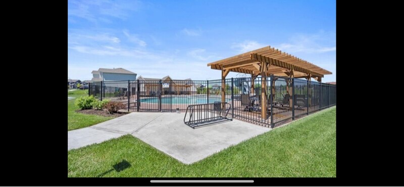 Building Photo - 19002 W 169th Pl