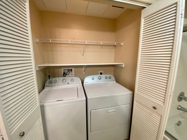 Building Photo - Stylish Coastal Living: Spacious 1BD with Huge Patio + Premium Amenities