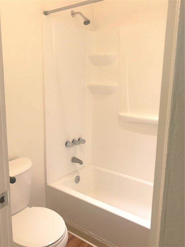 Building Photo - 5033 Clairemont Mesa Blvd