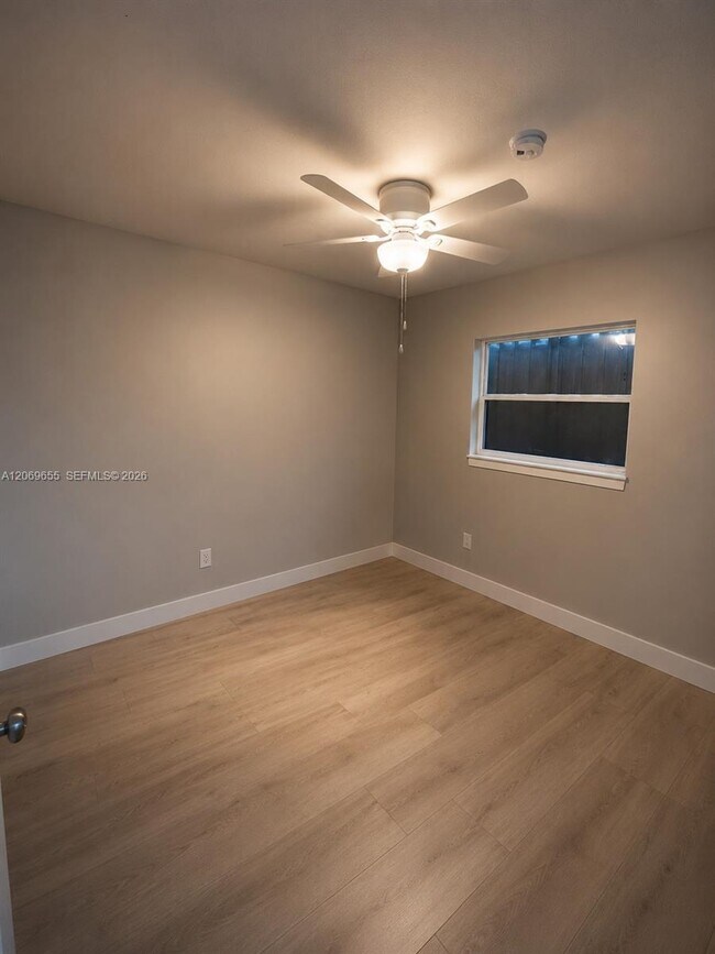 Building Photo - 20435 NW 37th Ct