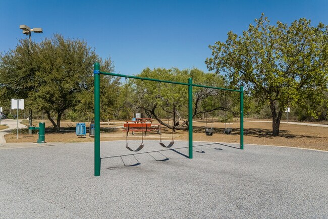 Building Photo - Spacious Living Near Parks & Trails