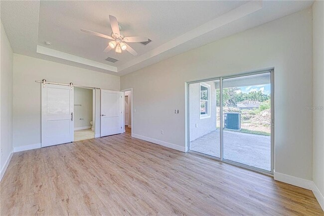 Building Photo - 247 N Pine Ave