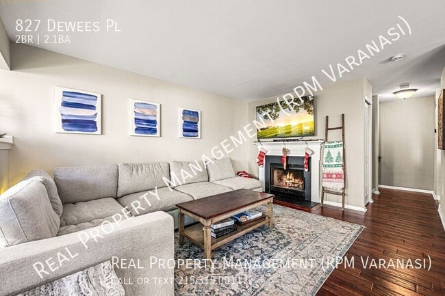 Building Photo - 827 Dewees Pl