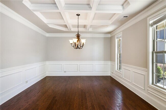 Building Photo - 6135 Formosa Ln