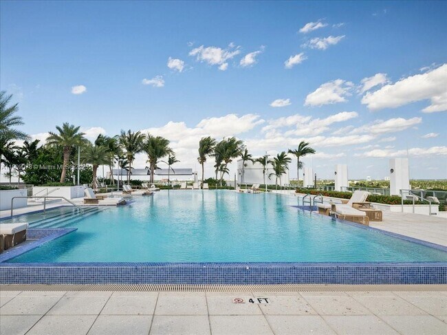 Building Photo - 1776 Polk St