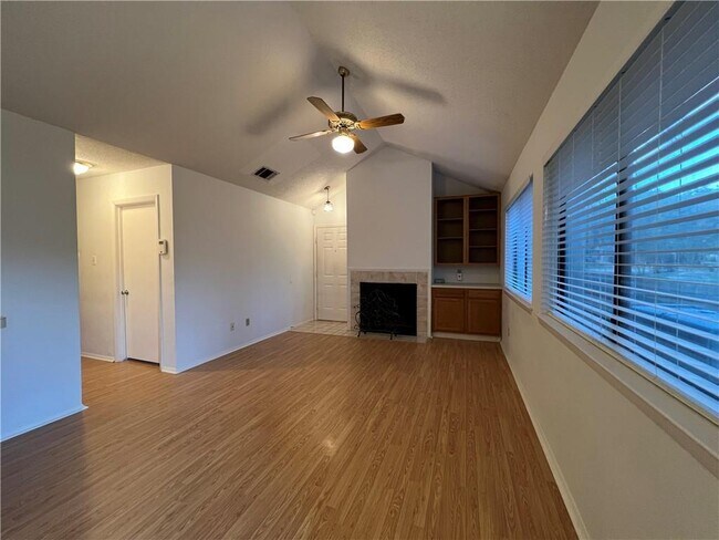 Building Photo - 11901 Swearingen Dr