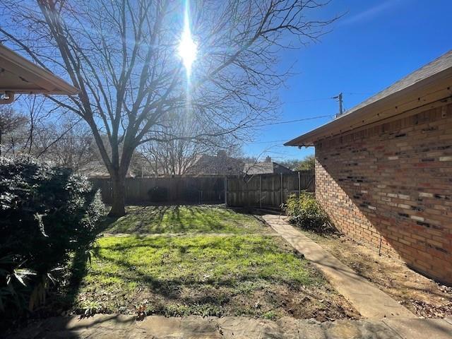 Building Photo - 3208 Flintridge Dr