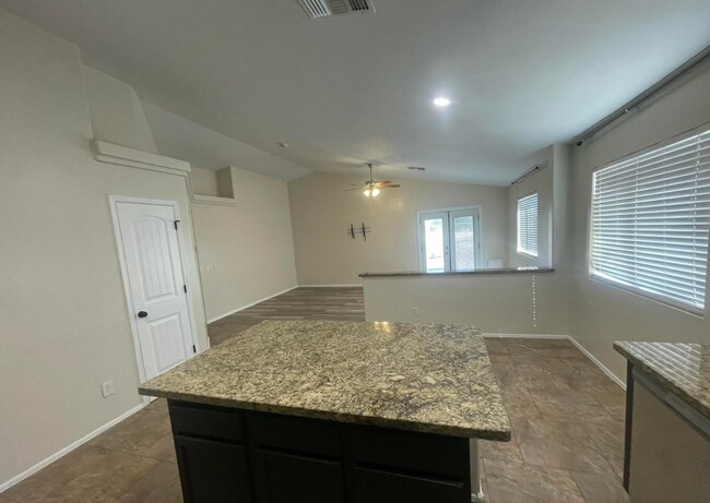 Building Photo - 24403 N Oasis Blvd