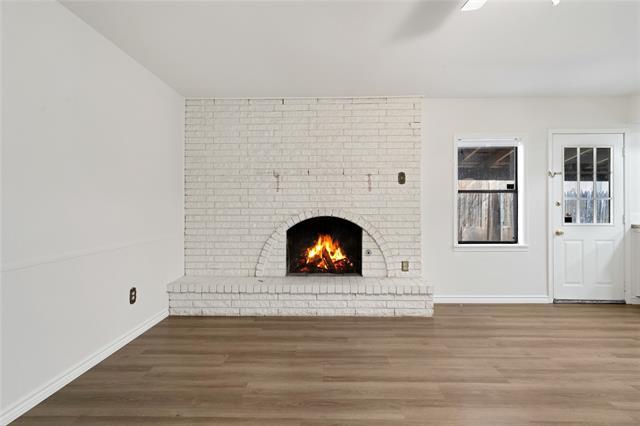 Building Photo - 3021 Pinewood Dr