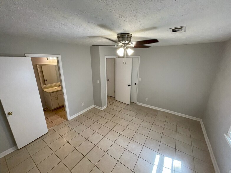main Bedroom - 2642 Union Cir