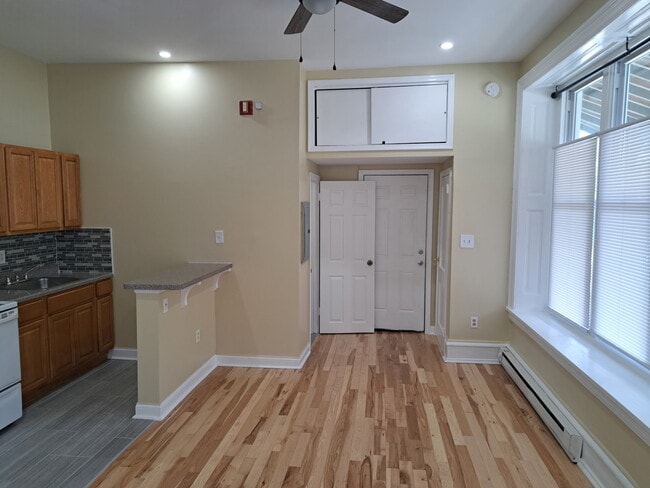 Building Photo - Apsley