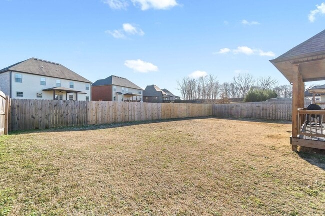 Building Photo - 5 Bedroom in Farmington Subdivision!