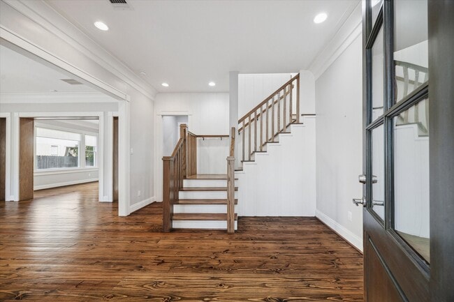 Building Photo - 1226 Heights Blvd